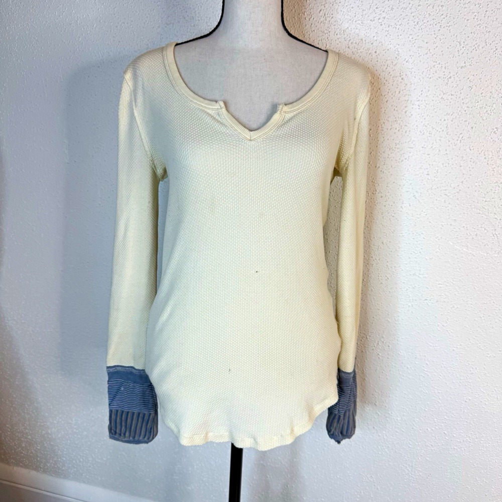 We The Free Ivory/Blue Women's Waffle Knit V-Neck Long Sleeve Pullover Top M